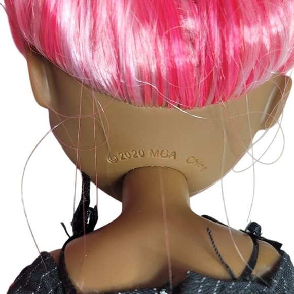 Rainbow High Daria Roselyn Doll Series 3 Original Clothing Pink Hair 11 PCS MGA - Picture 8 of 10